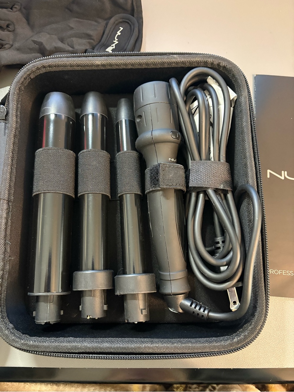 NuMe Octowand 8-in-1 Curling Wand Set with interchangeable barrels - Picture 3 of 5